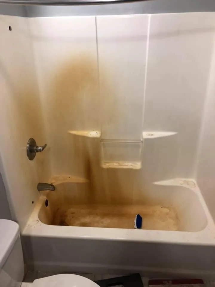 Emergency pipe repair in Byron Center, MI by Tom Young Bathtub Repair & Refinishing