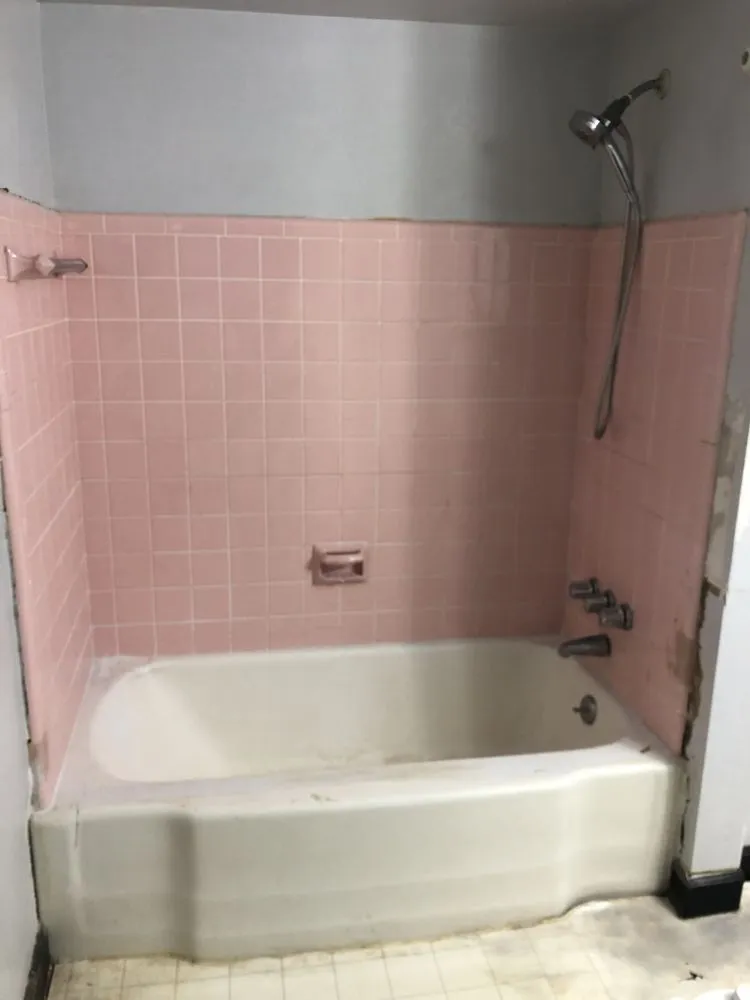 Slide of Tom Young Bathtub Repair & Refinishing