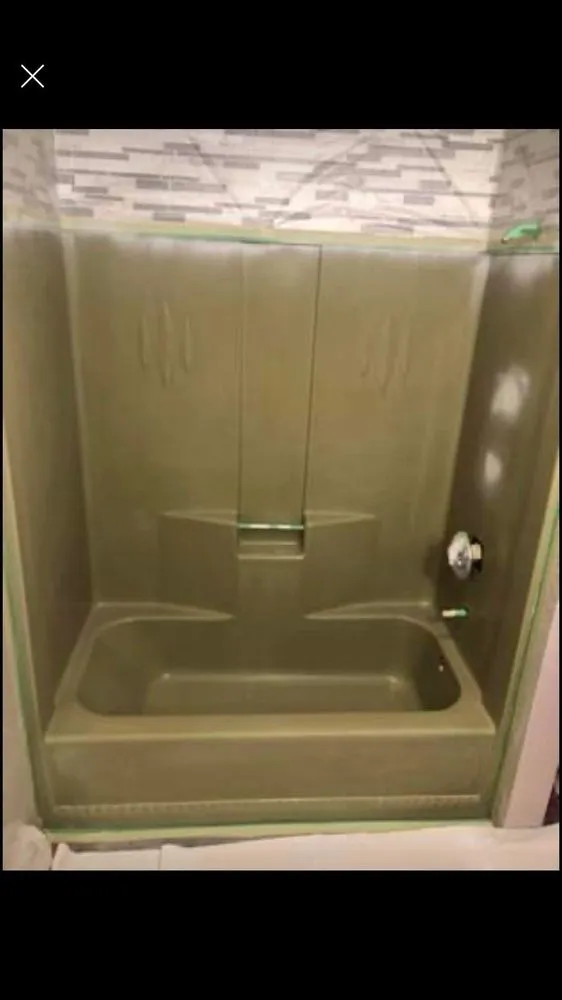 Slide of Tom Young Bathtub Repair & Refinishing