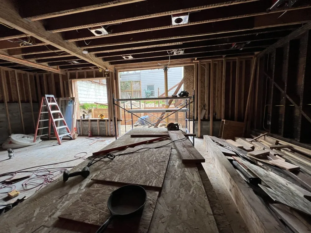 Slide of Tomas Calel Builders