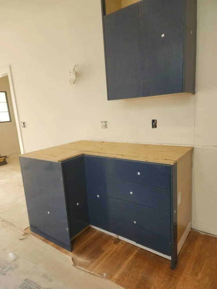 Slide of Tomas Calel Builders