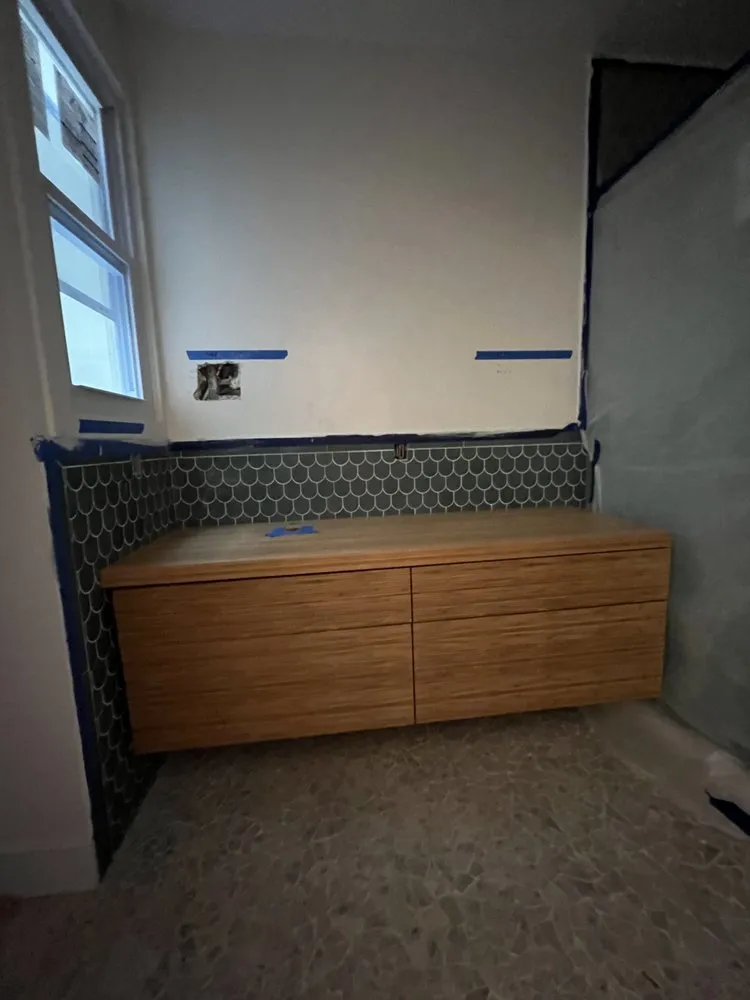 Slide of Tomas Calel Builders