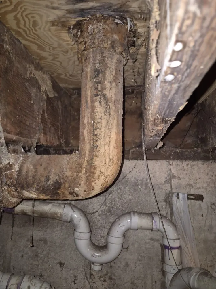 Slide of Tommy Tees Plumbing