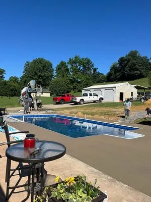 Tommy the Pool Guy Logo