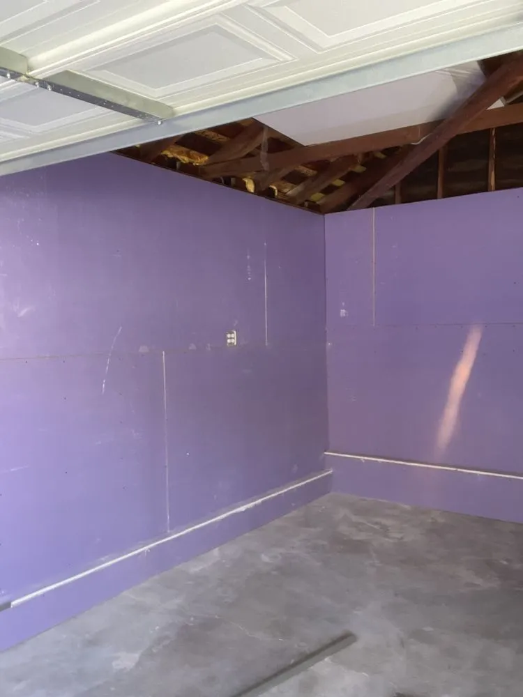 Slide of Tom's Handyman Solutions