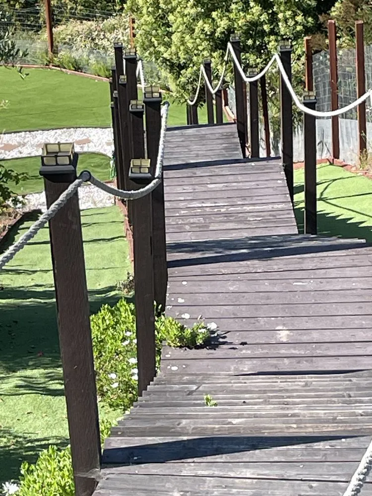 Slide of Tom's Handyman Solutions