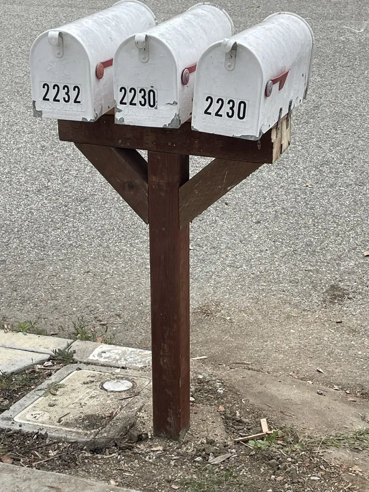 Slide of Tom's Handyman Solutions