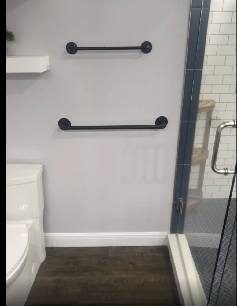 Slide of Tom's Pro Handyman Service