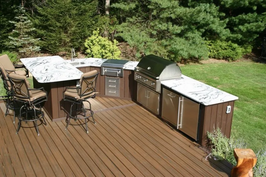 Slide of Tom’s Touch - Ups