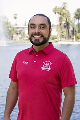 Tone's Plumbing Logo