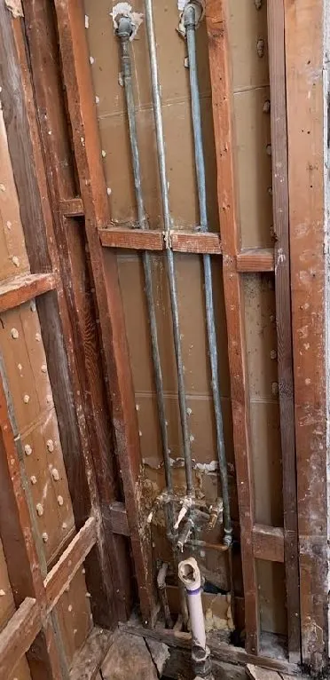 Slide of Tonkin Plumbing