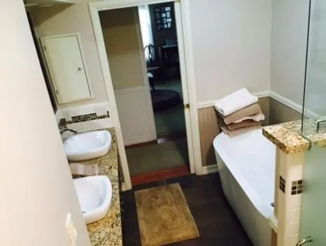 Slide of Tonkin Plumbing