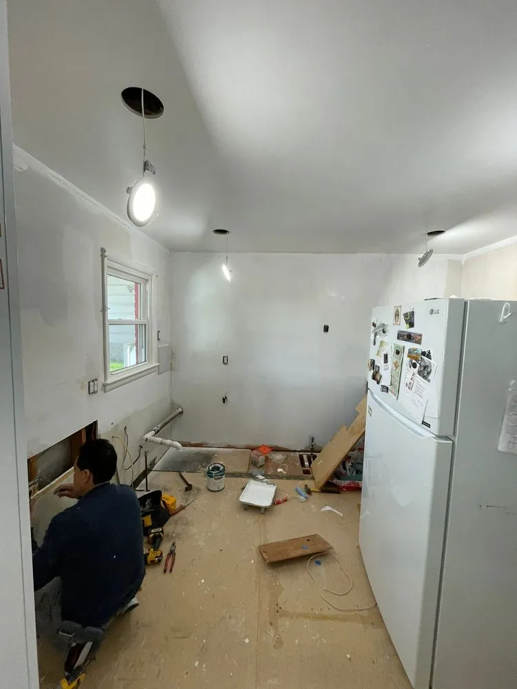 Slide of Tony Semo Contractor