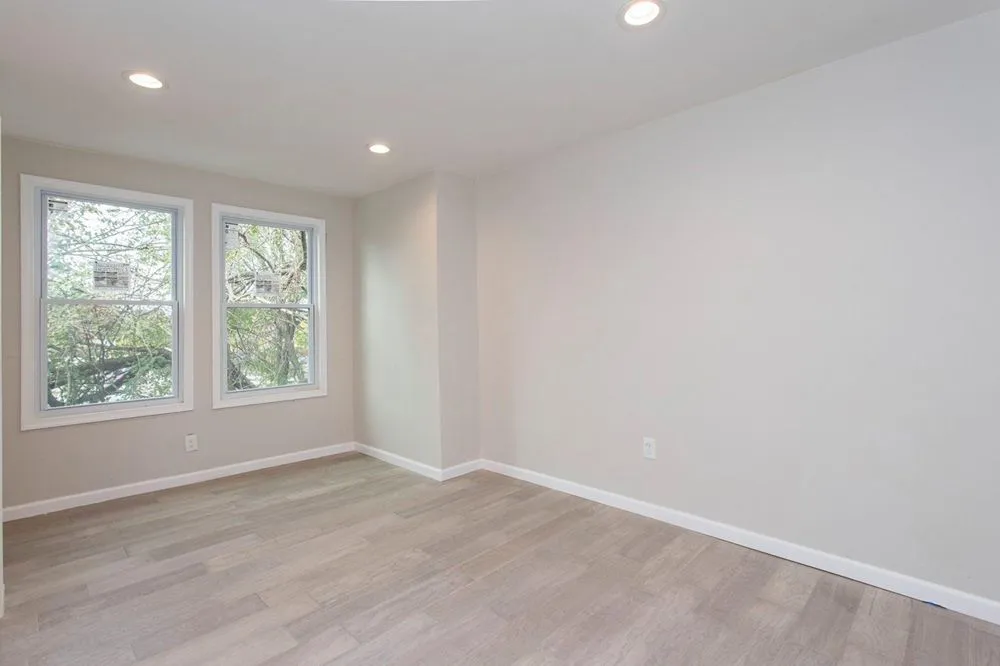 Slide of Toomer & Sons General Contractors