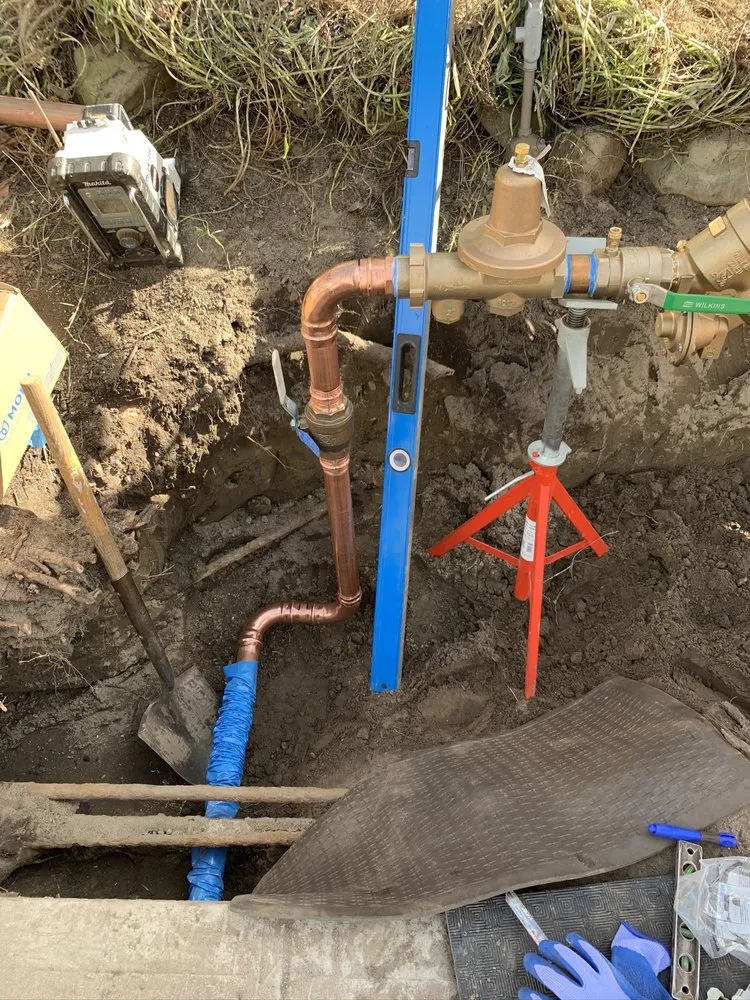 Affordable emergency plumbing for homes in Burbank, CA by Top Contender Drain Specialist