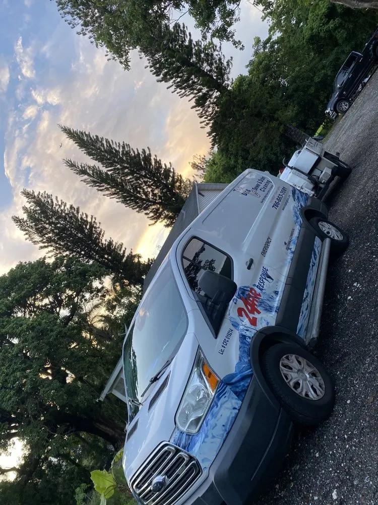 Slide of Top Dog Drain & Sewer Cleaning