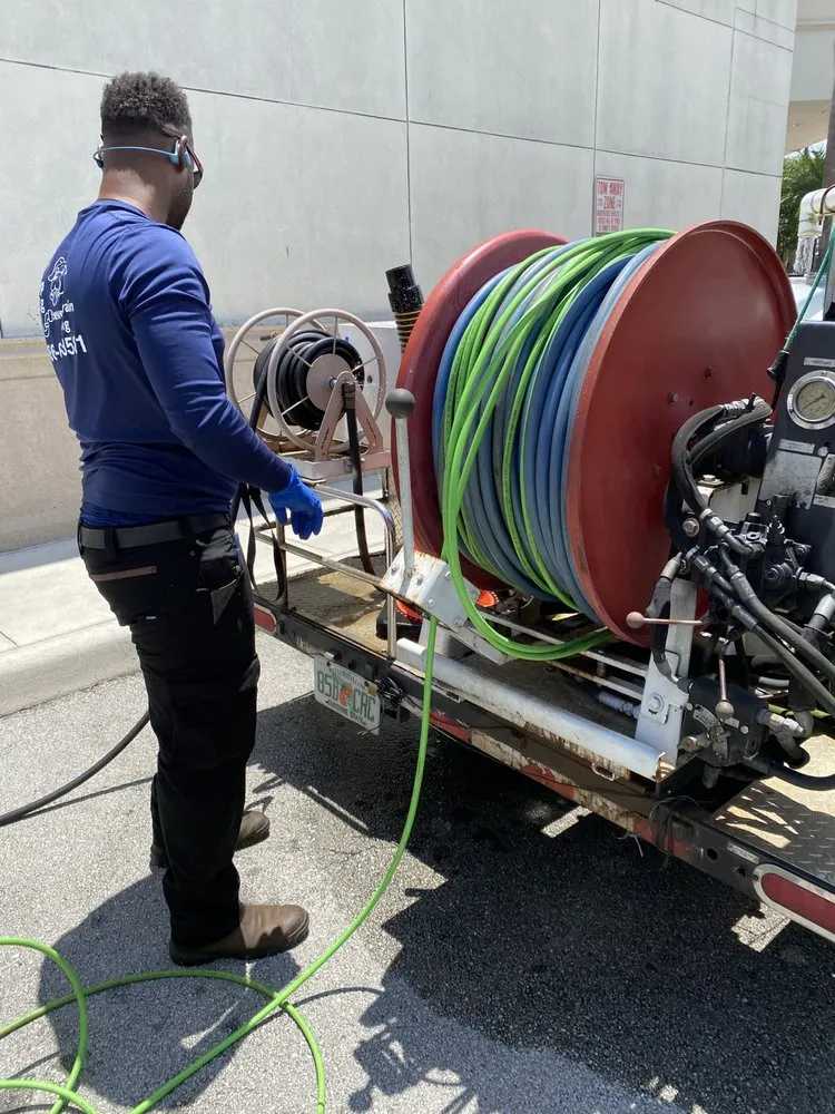 Emergency pipe repair service in Fort Lauderdale, FL - Top Dog Drain & Sewer Cleaning