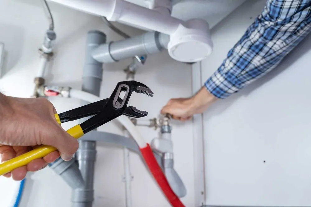 Emergency drain cleaning for homes in Los Angeles, CA by Top Sewer Mar Vista