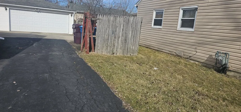 Slide of TOPLevel Handyman