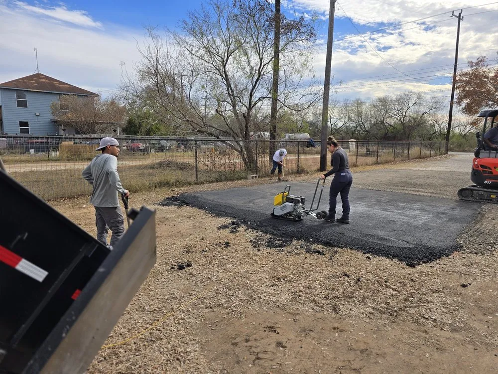 Slide of Tormenta's General Contracting