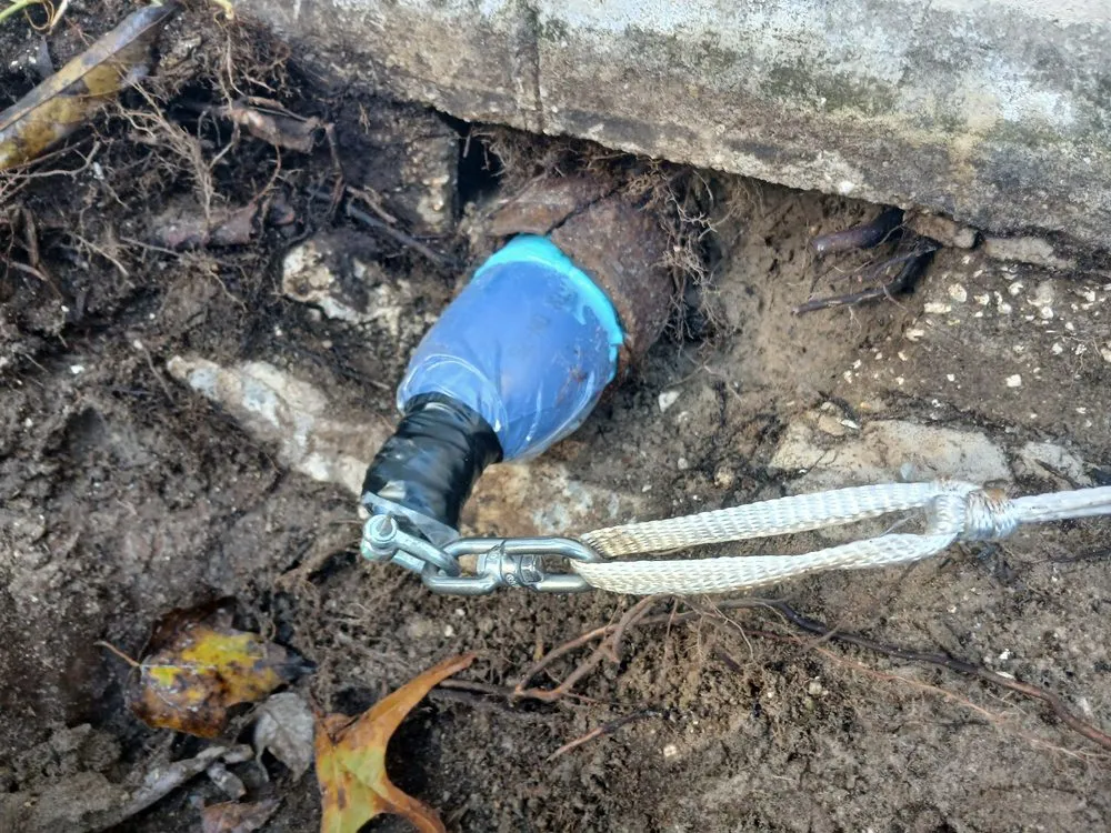 Slide of Totally Hooked Plumbing & Drains