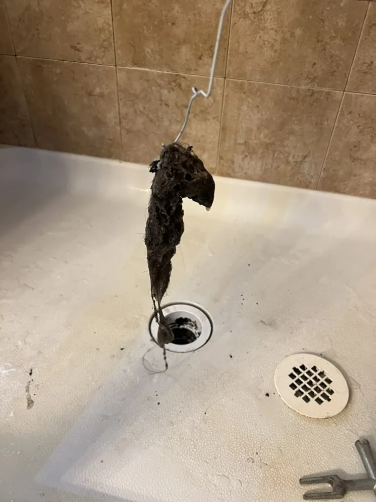 Slide of T&R Plumbing