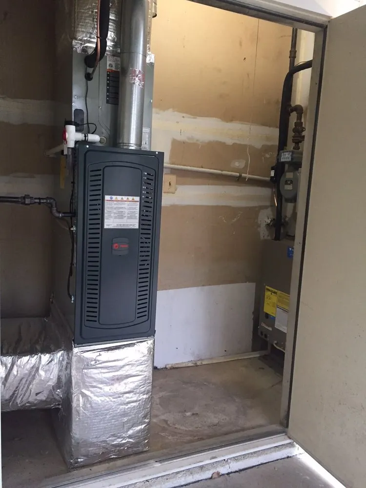 Slide of Trademasters Service