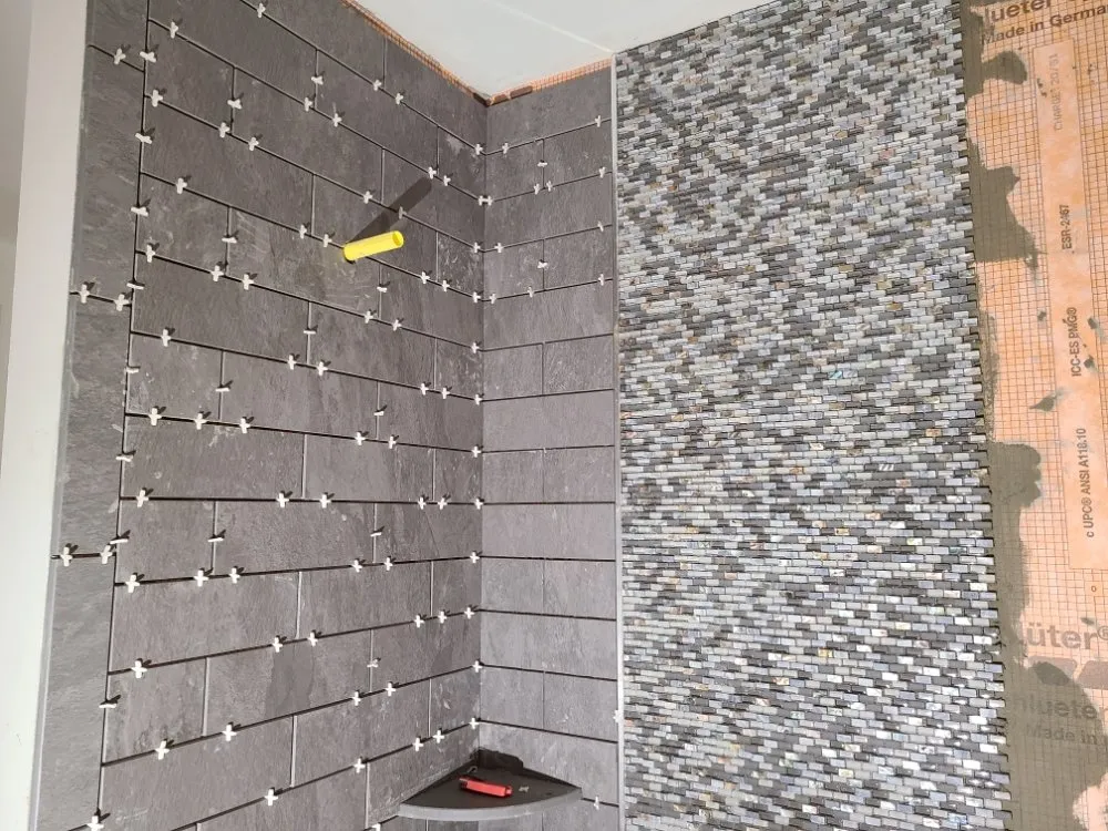 Slide of TRI-STATE RENOVATION & HANDYMAN