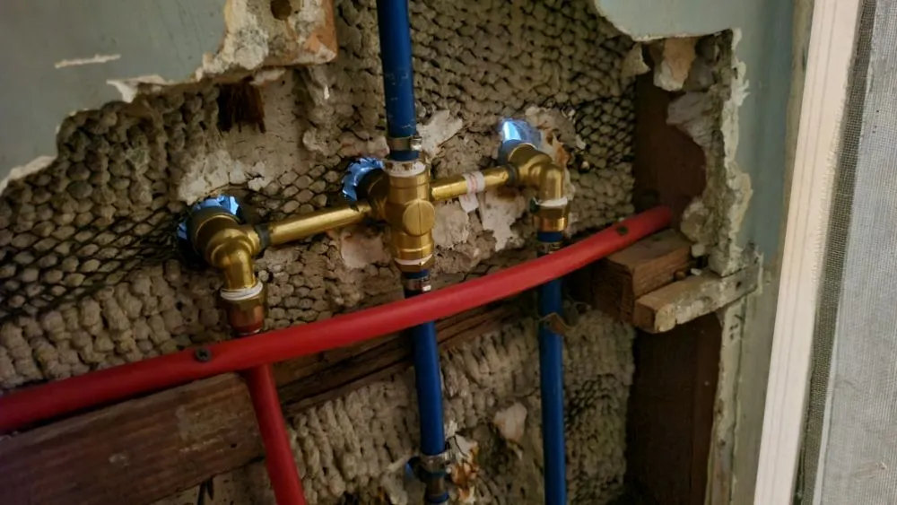 Slide of TRI-STATE RENOVATION & HANDYMAN