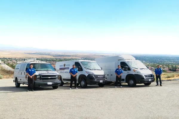 Triple Queen's Plumbing Logo