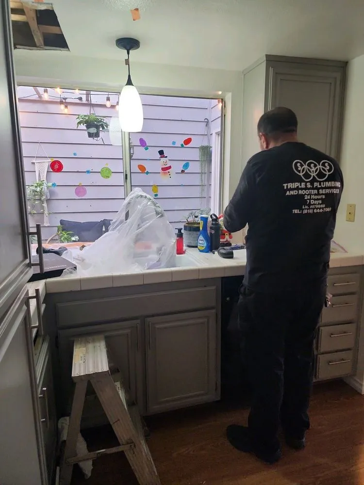 Slide of Triple S Plumbing