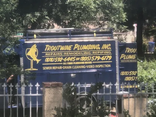 Troutwine Plumbing Logo