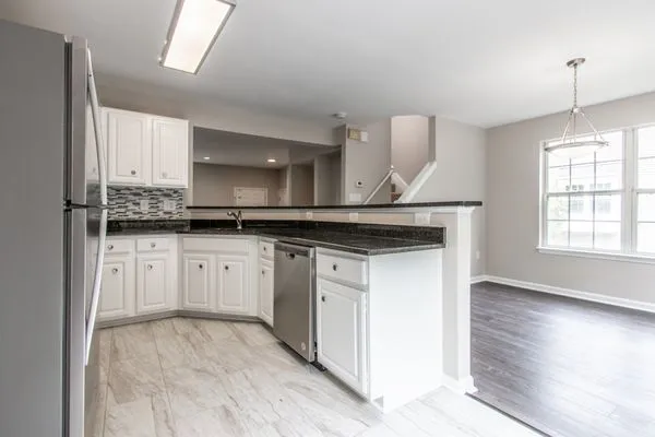 Truealty Services Logo