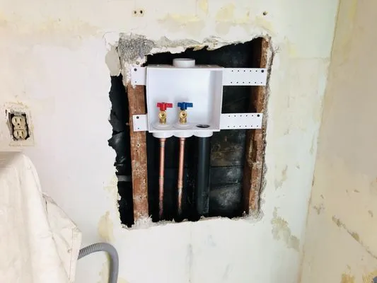 Tsunami Plumbing & Rooter Logo