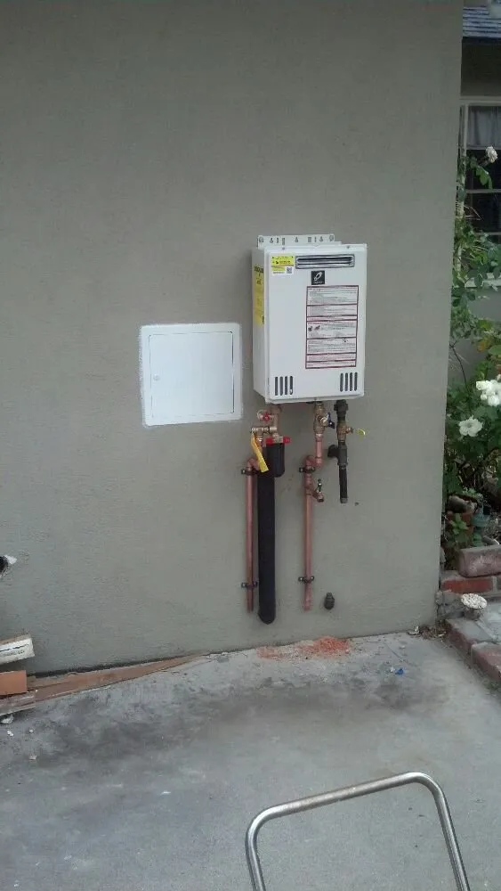 Slide of T&T Plumbing