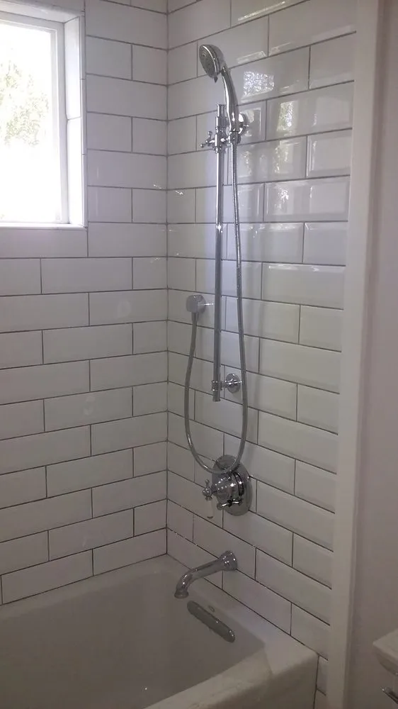 Slide of T&T Plumbing