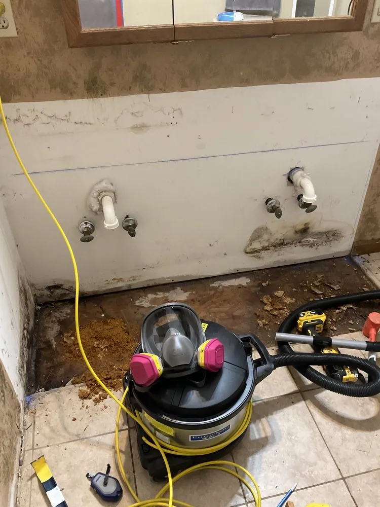 Slide of T&T Restoration and Services