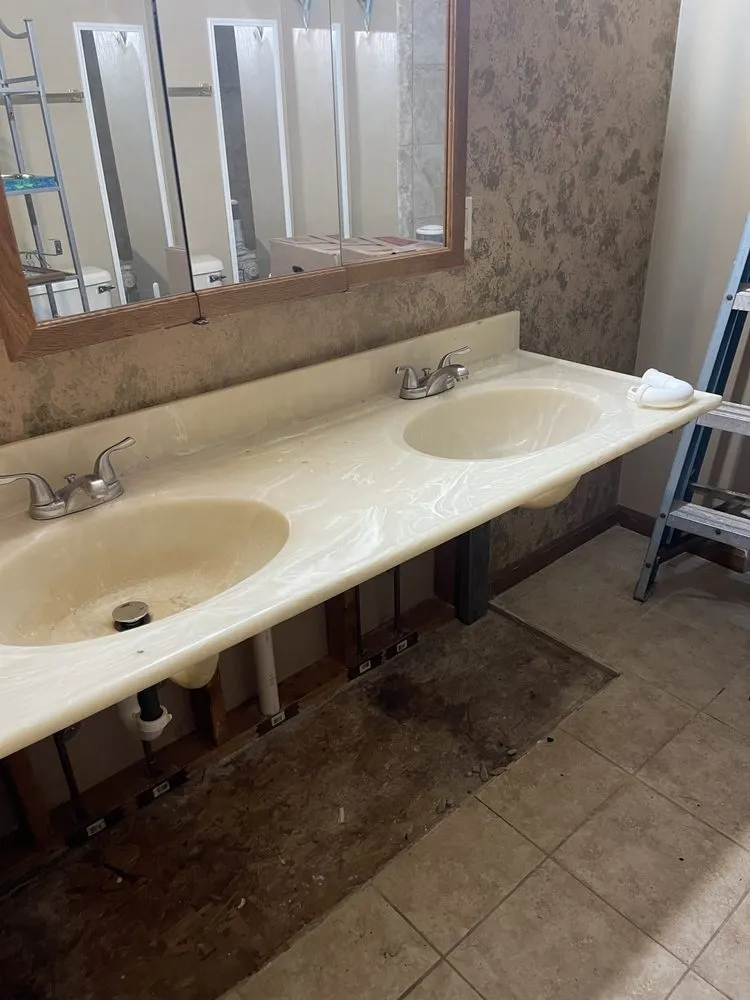 Slide of T&T Restoration and Services