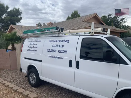 Tucson Plumbing & Lift Logo