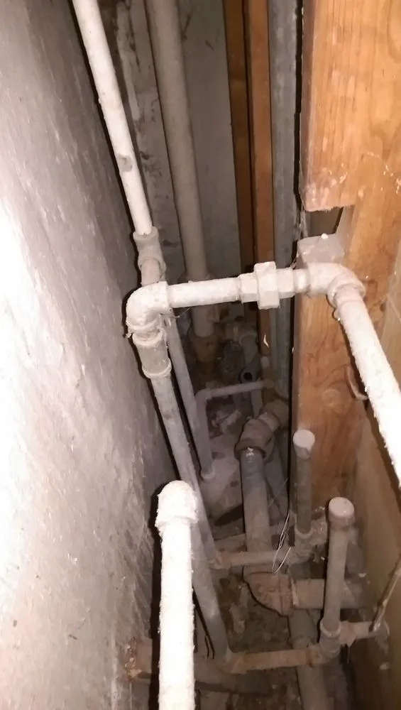 Slide of Twin Eagles Plumbing And Water Cleanup