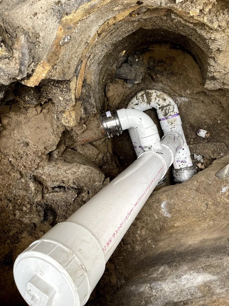 Slide of Twin Eagles Plumbing And Water Cleanup