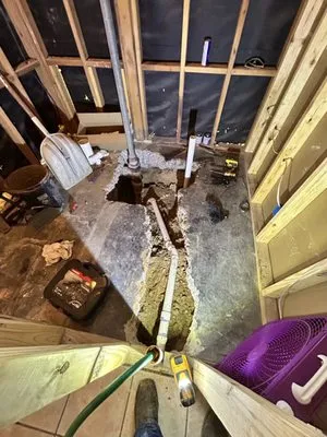 Txh5 Construction Logo