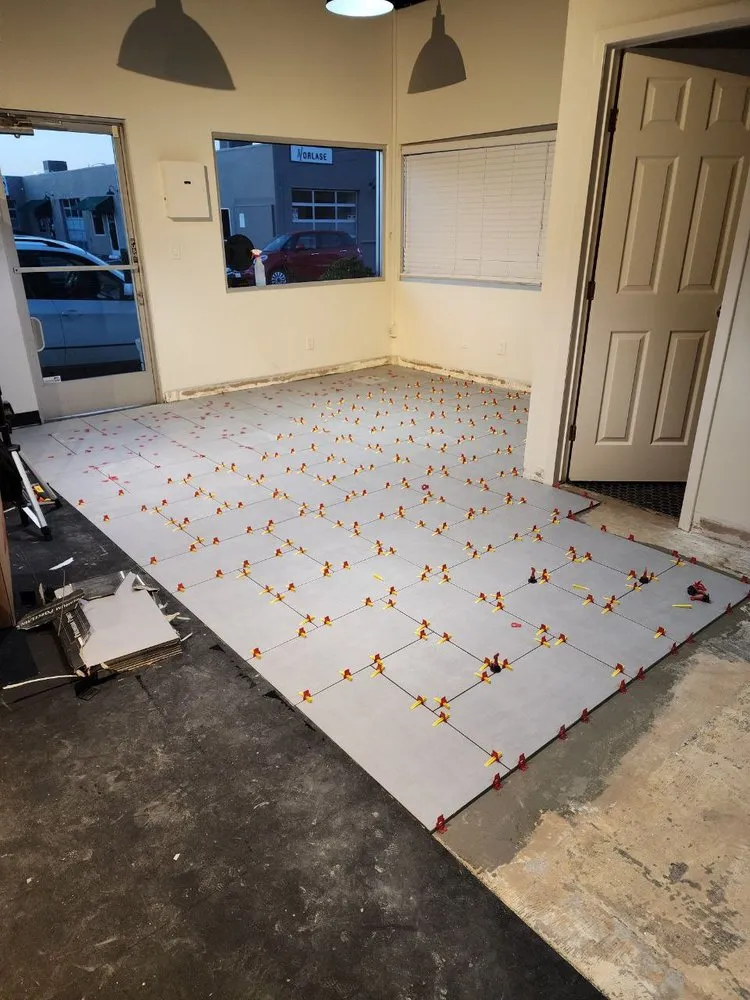 Slide of Ukrainian Handyman Service