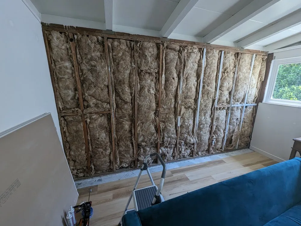 Slide of Ukrainian Handyman Service