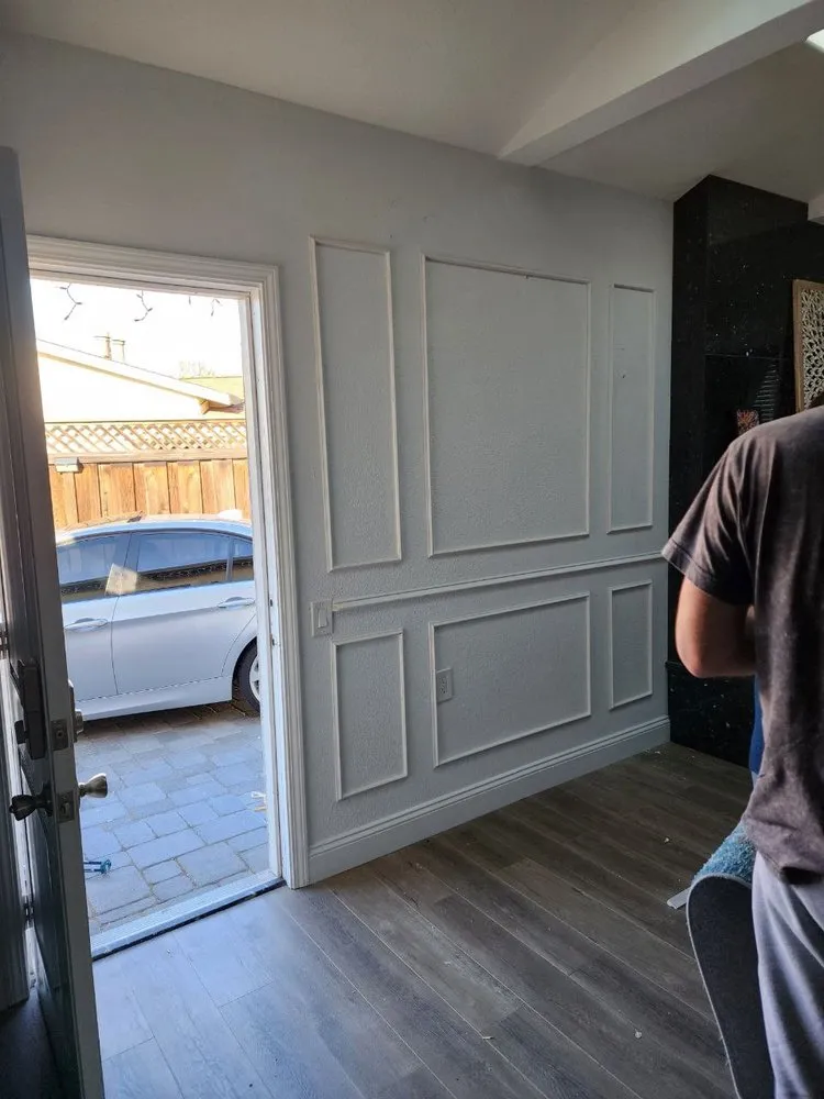 Slide of Ukrainian Handyman Service