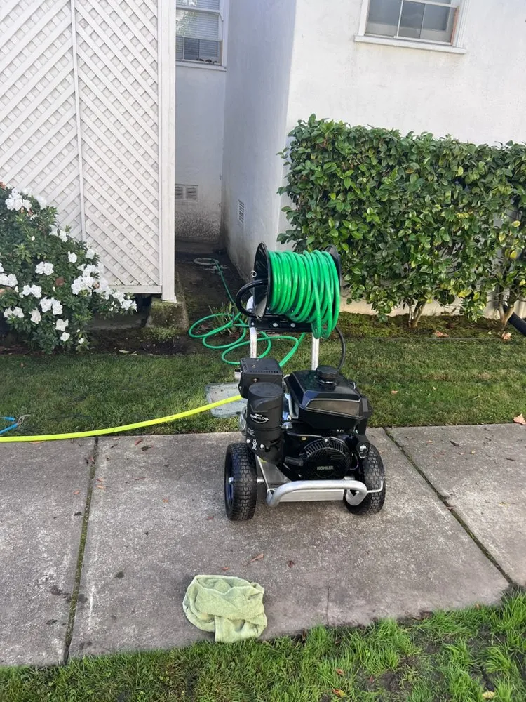 Slide of Uleakifix Plumbing