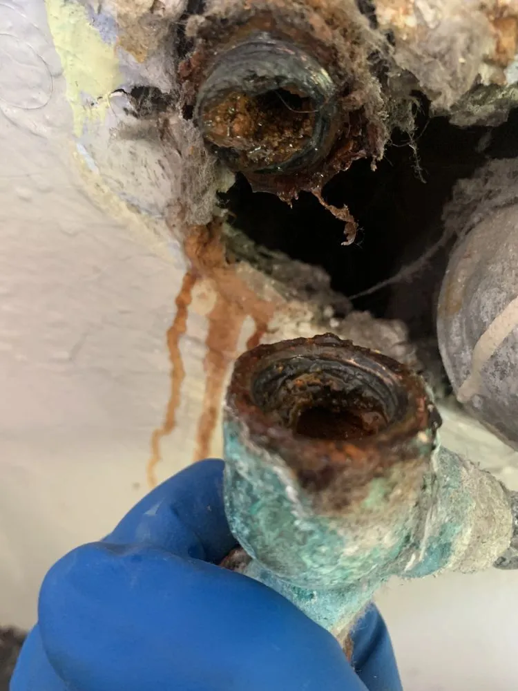 Slide of Uleakifix Plumbing