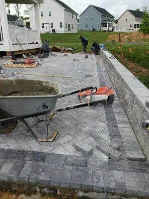 Ulloa Family Paving & Concrete Logo