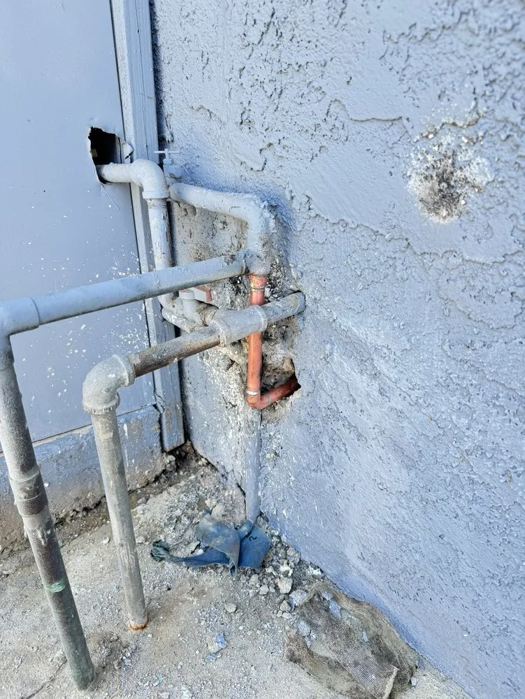 Slide of Ultimate Thrones Plumbing