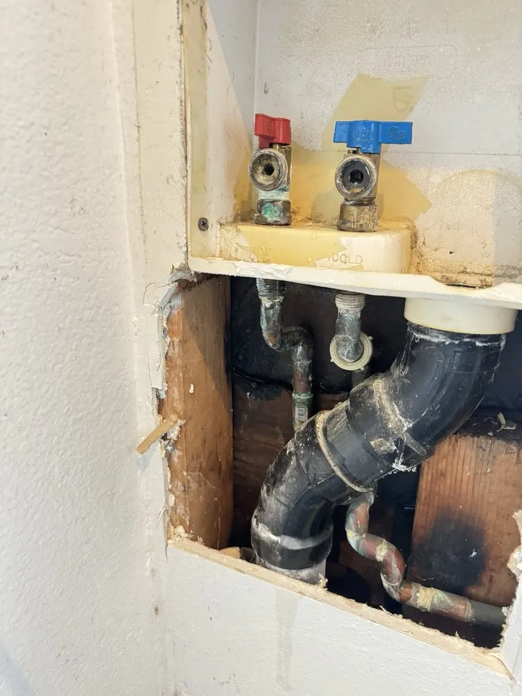 Slide of Ultimate Thrones Plumbing